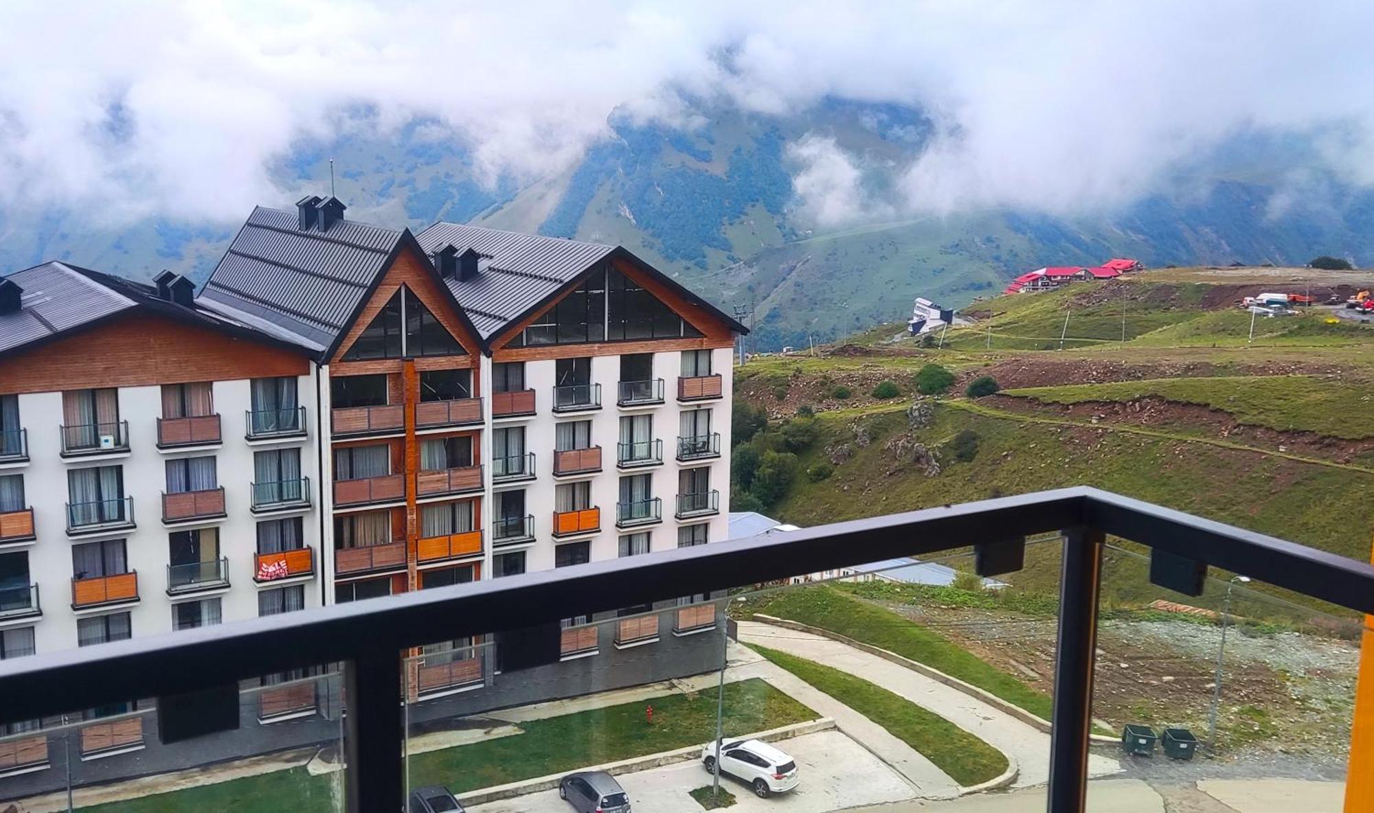 Four Seasons - New Gudauri Aparthotel Eksteriør bilde